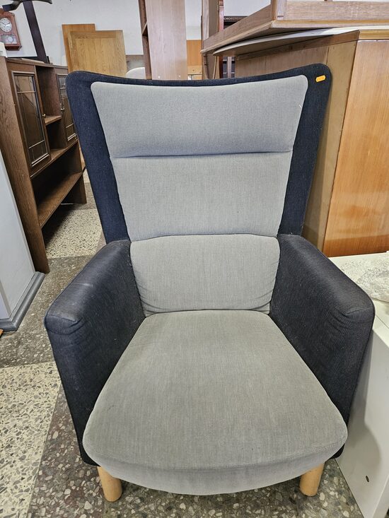 Ērts mīkstais atpūtas krēsls