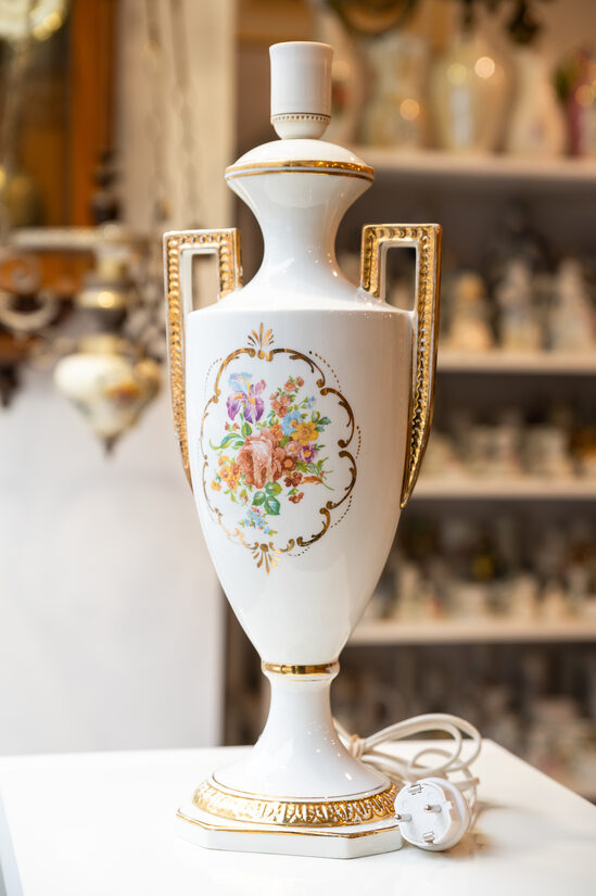 Vintāža “krūkas” galda lampa